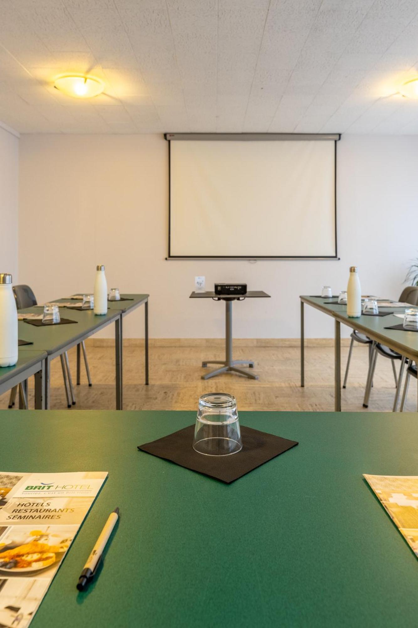 Brit Hotel Le Parc Vichy 贝勒里夫·苏尔·阿列尔 外观 照片