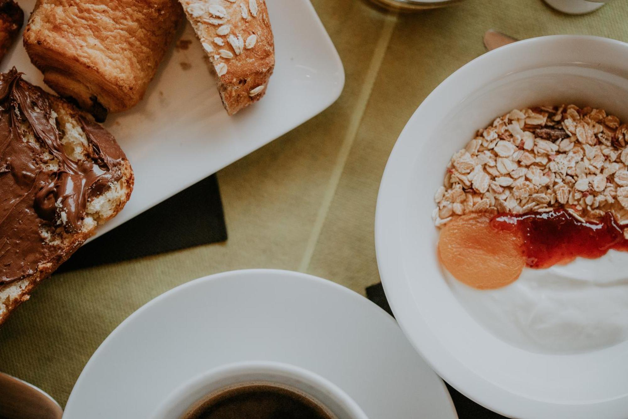 Brit Hotel Le Parc Vichy 贝勒里夫·苏尔·阿列尔 外观 照片